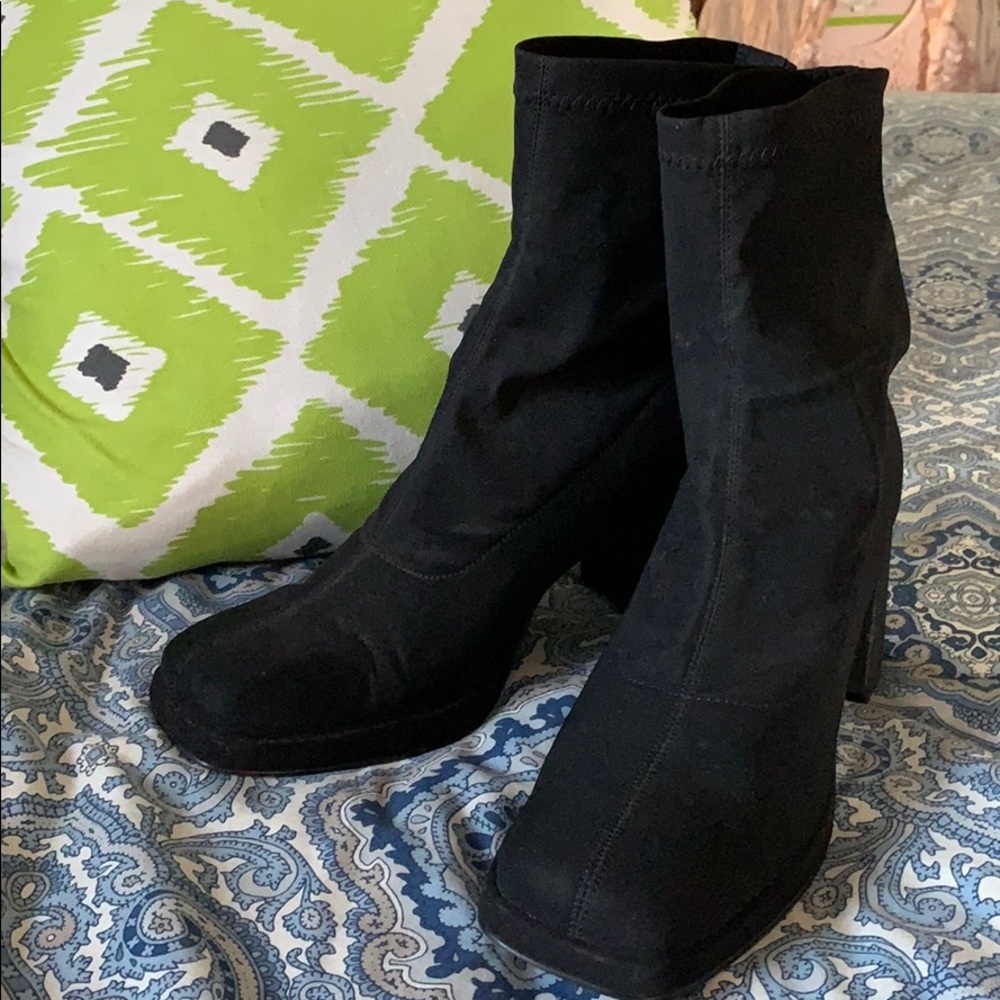 Bass Black Platform Boots